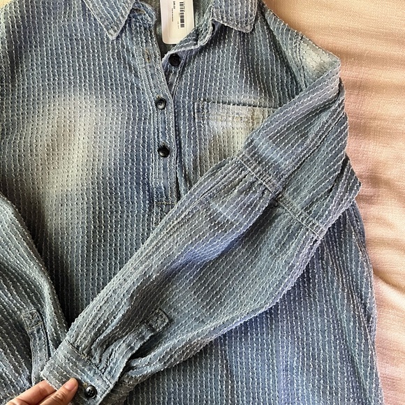 Reap the Sew Boutique Denim Blouse - Picture 2 of 5